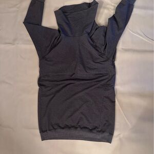 Latched mama nursing sweatshirt turtleneck with thumb sleeves oversized size XXL